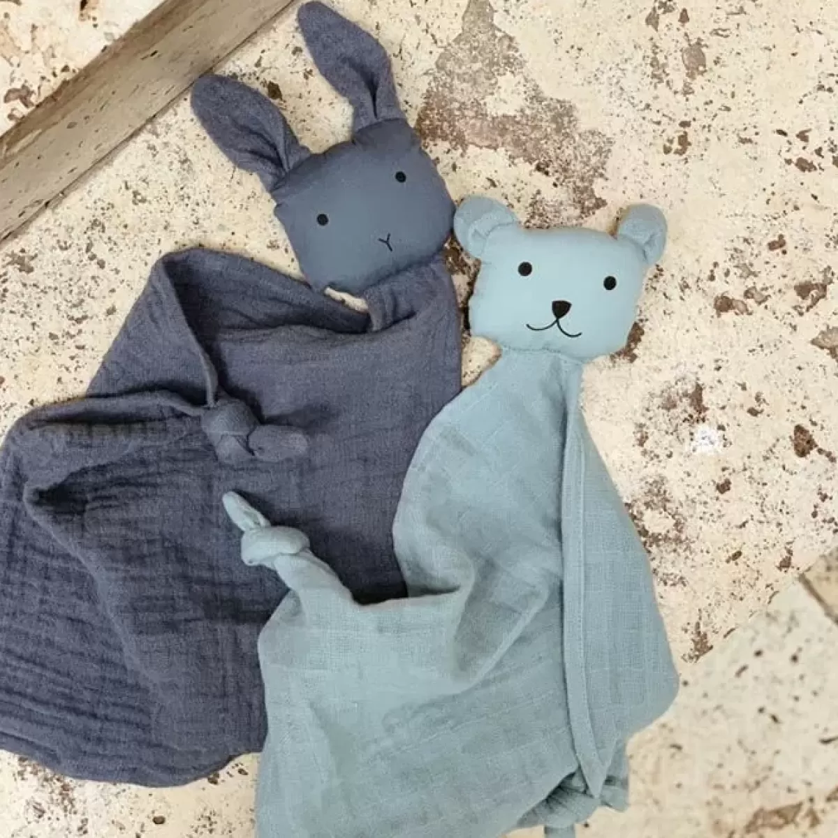 Kraamcadeau Jongen-Liewood Knuffeldoekjes Yoko Mini Blue Mix (2St)