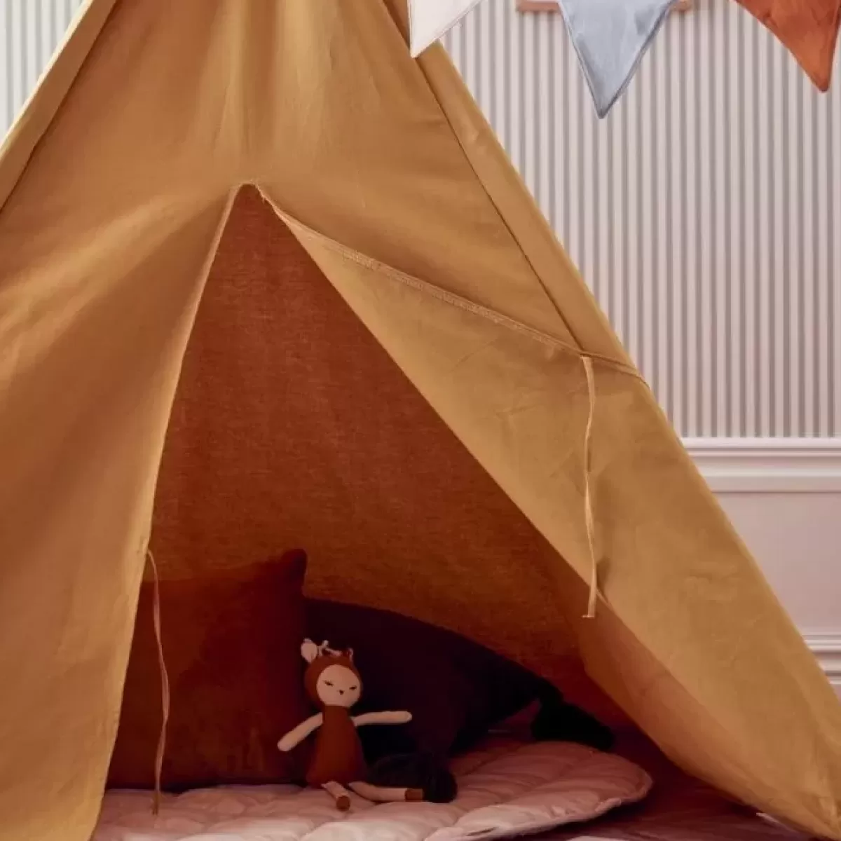 Speeltenten-Kids Concept Tipi Mosterdgeel